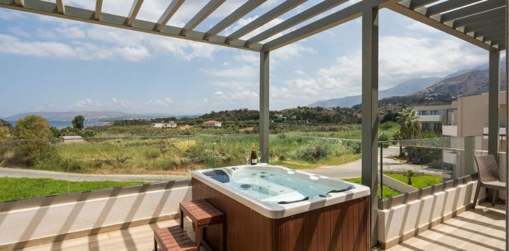 Kvapą gniaužiantys Kretos paplūdimiai ir atostogos 4* HOTEL MARE VILLAGE viešbutyje! 30
