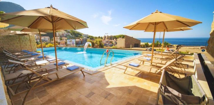 viešbutis EXCLUSIVE HOTEL įsikūręs Juodkalnija.