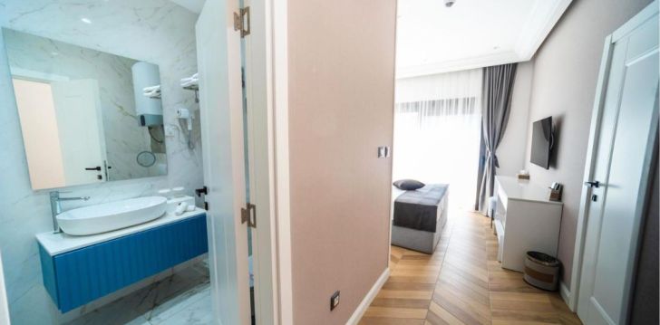 viešbutis EXCLUSIVE HOTEL įsikūręs Juodkalnija.