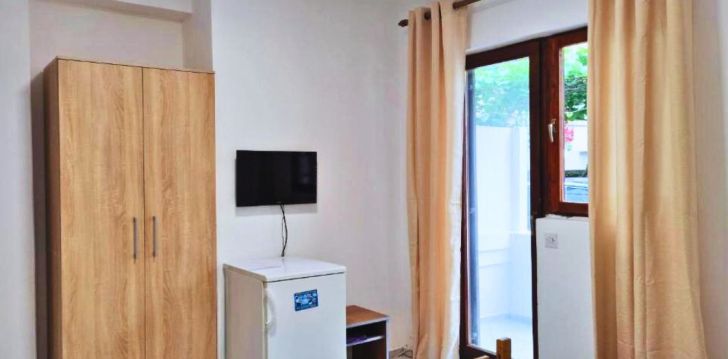 planuoji kelionę į Juodkalnija? apsistokite 2 viešbutyje GUEST HOUSE VIOLET.