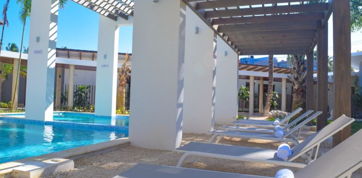 Tavęs laukia poilsis Dominikos Respublika įsikūrusiame VISTA SOL PUNTA CANA BEACH RESORT & SPA