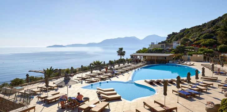 apsistokite BLUE MARINE RESORT & SPA viešbutyje už gerą kainą.