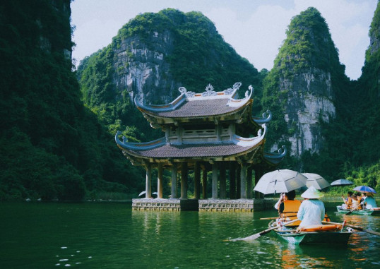 Šiaurės Vietnamas Vietnamas 9