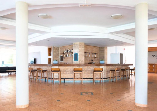 PYLEA BEACH HOTEL 7
