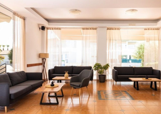 PYLEA BEACH HOTEL 10