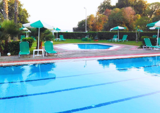 PYLEA BEACH HOTEL 14