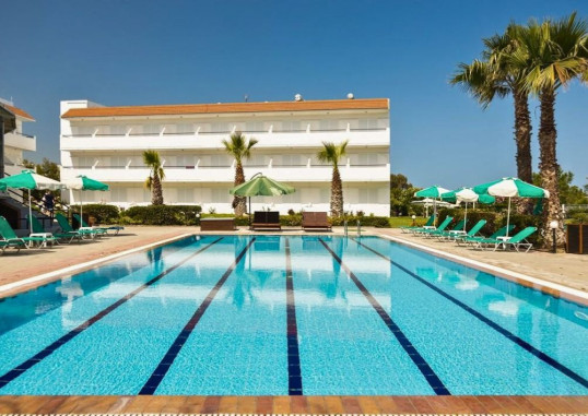 PYLEA BEACH HOTEL 3