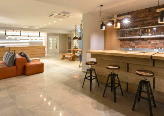 MATOULA BEACH HOTEL 8