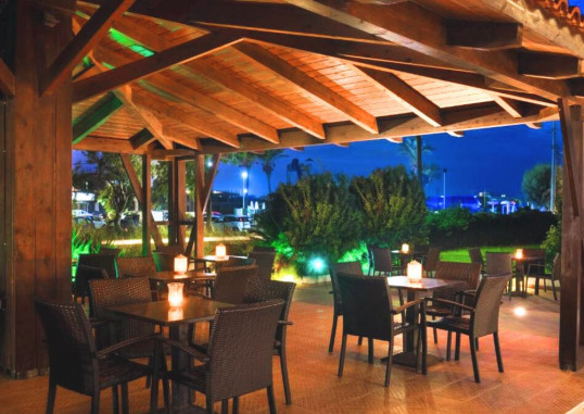 MATOULA BEACH HOTEL 10