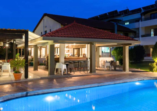 MATOULA BEACH HOTEL 13