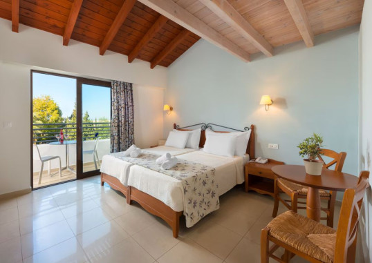 MATOULA BEACH HOTEL 24