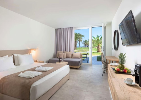 SUN BEACH RESORT 43