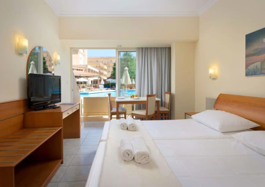 SUN BEACH RESORT 44