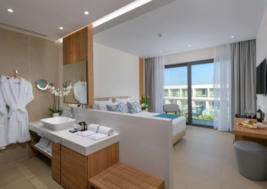 GENNADI GRAND RESORT 38