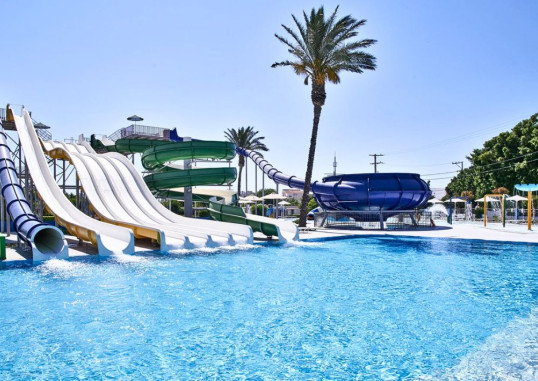 BLUE BAY RESORT 4