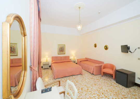 DELLE PALME 10