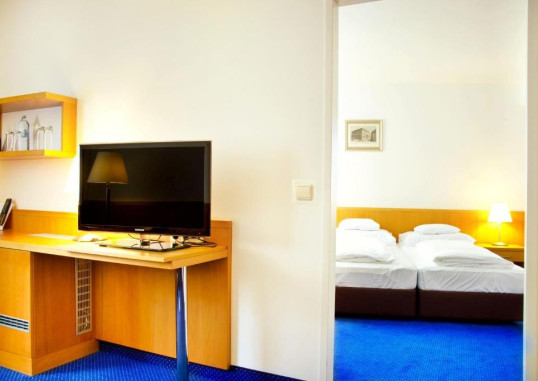HOTEL & PALAIS STRUDLHOF 19