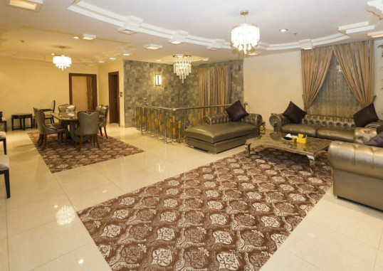 RENZ HOTEL 3