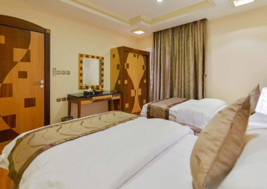 RENZ HOTEL 16