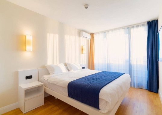 SEA VIEW APARTHOTEL BY ORBI CITY 9