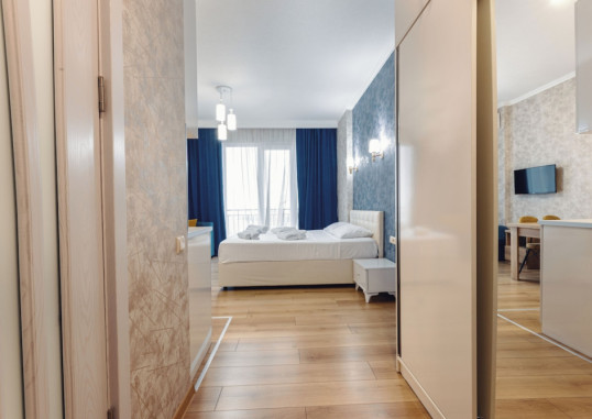 NEXT ORANGE HOTEL 22