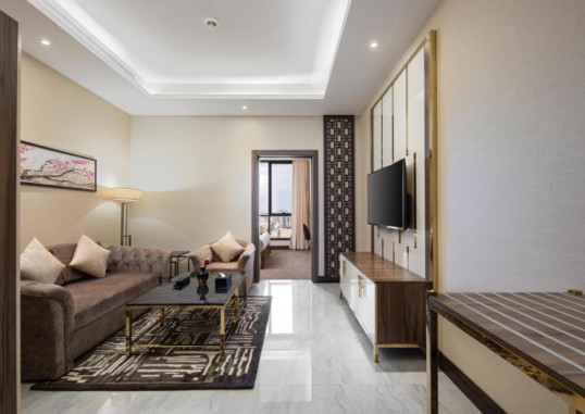 GLADIOLUS HOTEL 19