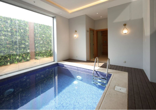 GLADIOLUS HOTEL 2