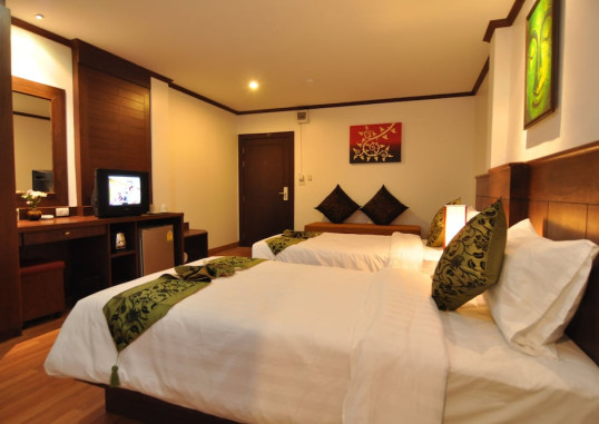 HEMINGWAY'S HOTEL 14