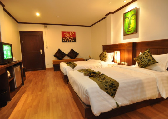 HEMINGWAY'S HOTEL 15