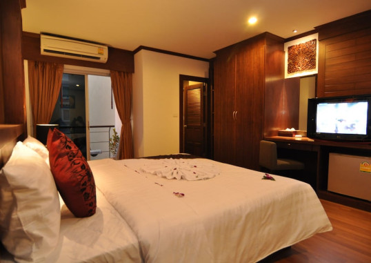 HEMINGWAY'S HOTEL 17