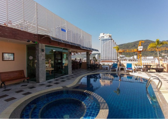 HEMINGWAY'S HOTEL 1