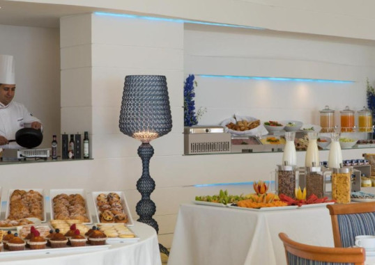 LLOYD'S BAIA HOTEL 10