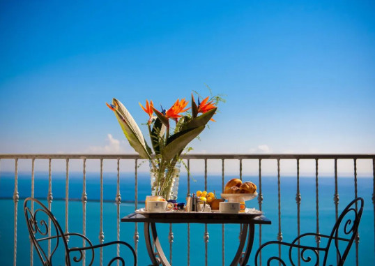 LLOYD'S BAIA HOTEL 31