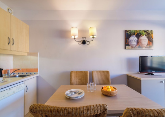 APTS PIERRE ET VACANCES HELIOTEL MARINE 34