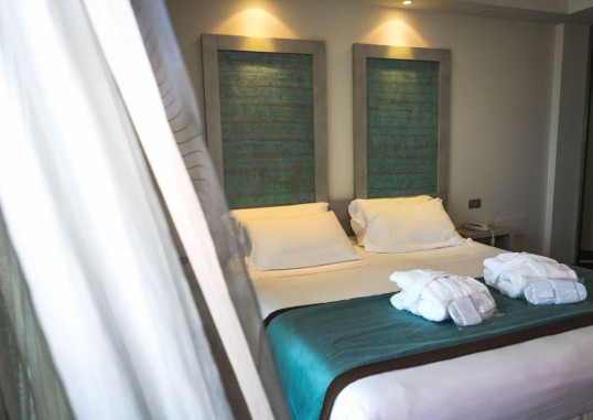 YES HOTEL TOURING 21