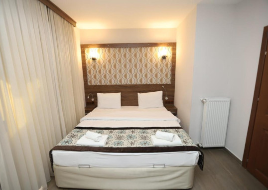 DOLPHIN APART & HOTEL 4