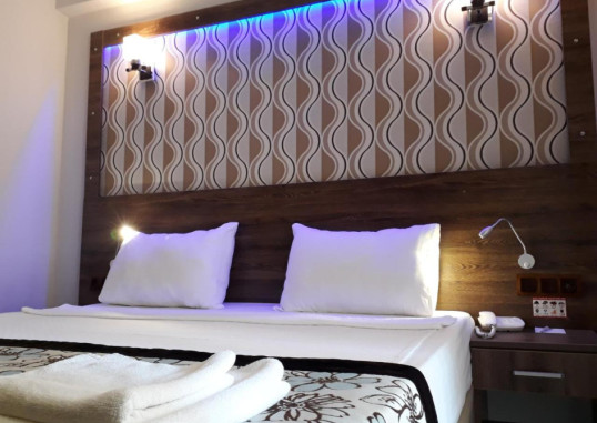 DOLPHIN APART & HOTEL 12
