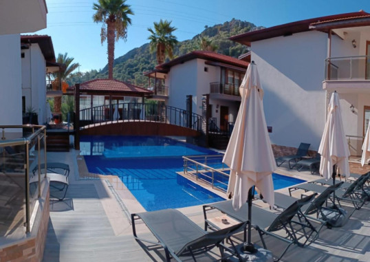 DOLPHIN APART & HOTEL 1