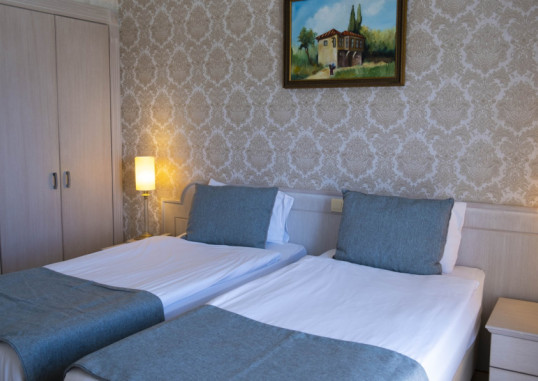 X LIFE HOTEL 29
