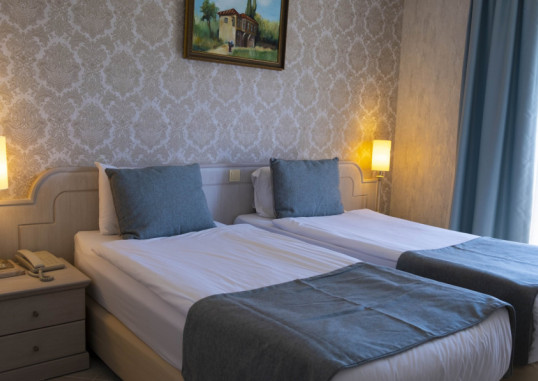 X LIFE HOTEL 30