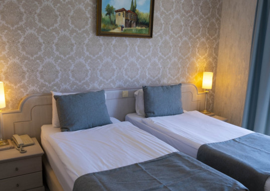 X LIFE HOTEL 31