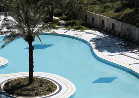 X LIFE HOTEL 12