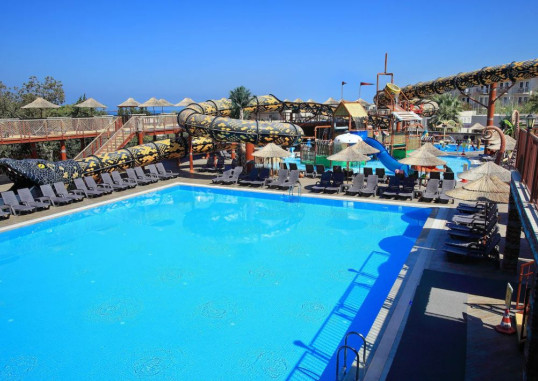 CACTUS FLEUR BEACH CLUB & AQUAPARK 8