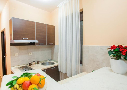 APARTMENTS AZUR 18