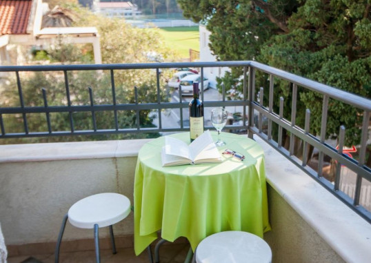 APARTMENTS AZUR 25