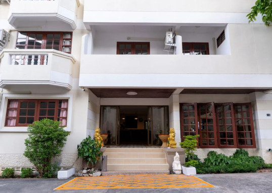 HILLSIDE RESORT 4