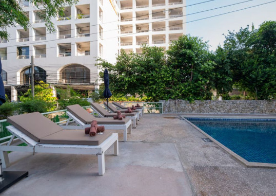 HILLSIDE RESORT 5