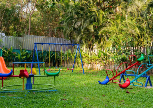 HILLSIDE RESORT 9
