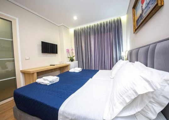 CLASS HOTEL 12