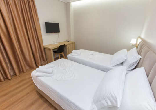 CLASS HOTEL 13